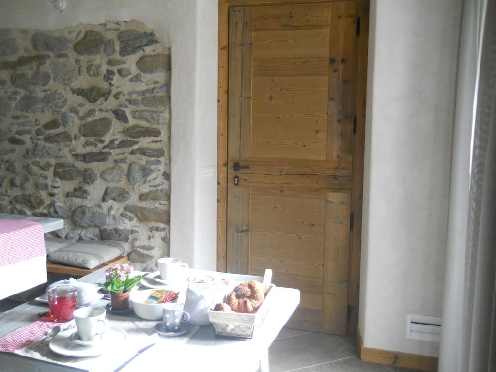 La Vita In Campagna Villa di Tirano ภายนอก รูปภาพ